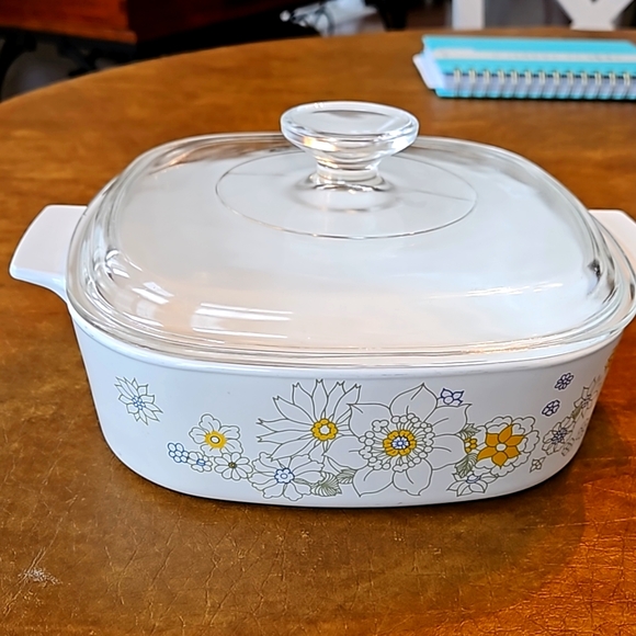 Corningware Other - Vintage corning ware 2QT
